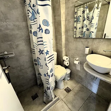 Anna Apartment *