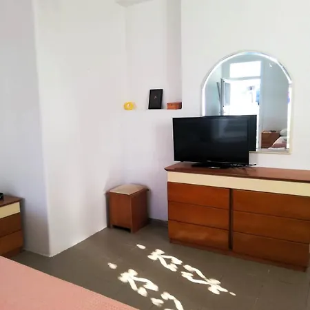 Anna Апартаменты Megali Ammos (Mykonos)